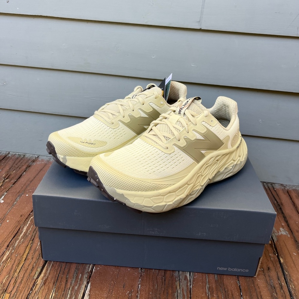 NWT NEW BALANCE FRESH FOAM X MORE V4 TRAIL